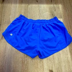 lululemon poolside low rise hotty hot shorts 🏊‍♀️